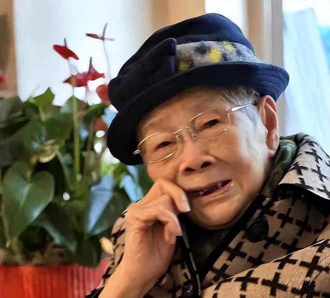陈妍希离婚559天首谈婚姻:“两三年没话说”