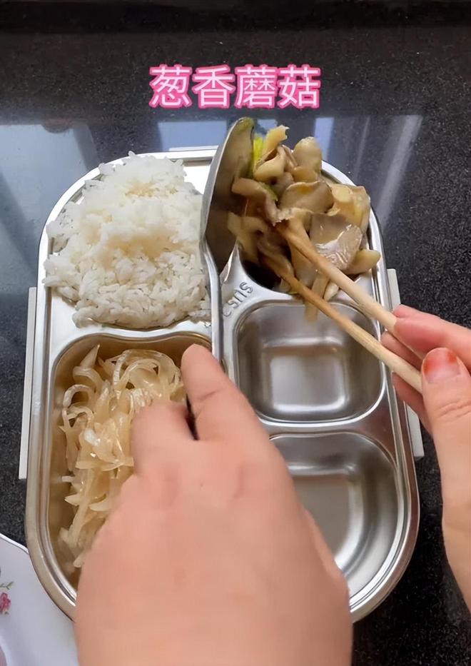 据报道，英国王室仍不清楚哈里王子和梅根·马克尔返回英国后的意图